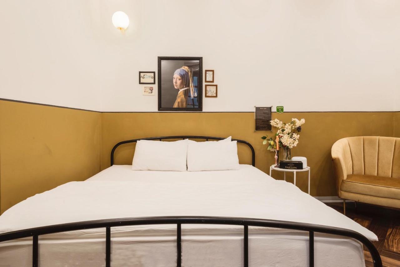Chloe & Leo Boutique Homestay Ханой Экстерьер фото