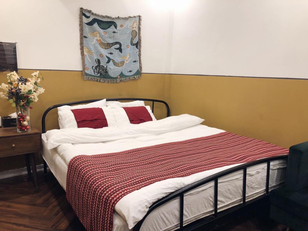 Chloe & Leo Boutique Homestay Ханой Экстерьер фото