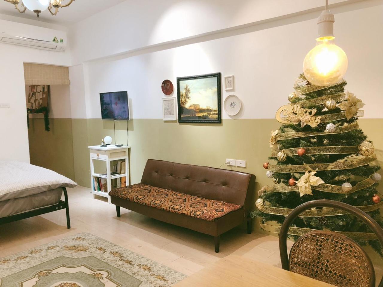 Chloe & Leo Boutique Homestay Ханой Экстерьер фото